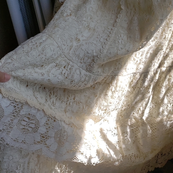 Maxi Victorian style lace dress - Picture 4 of 8